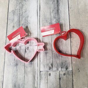 New Vintage Hallmark Plastic Open Cookie Cutters Heart Arrow